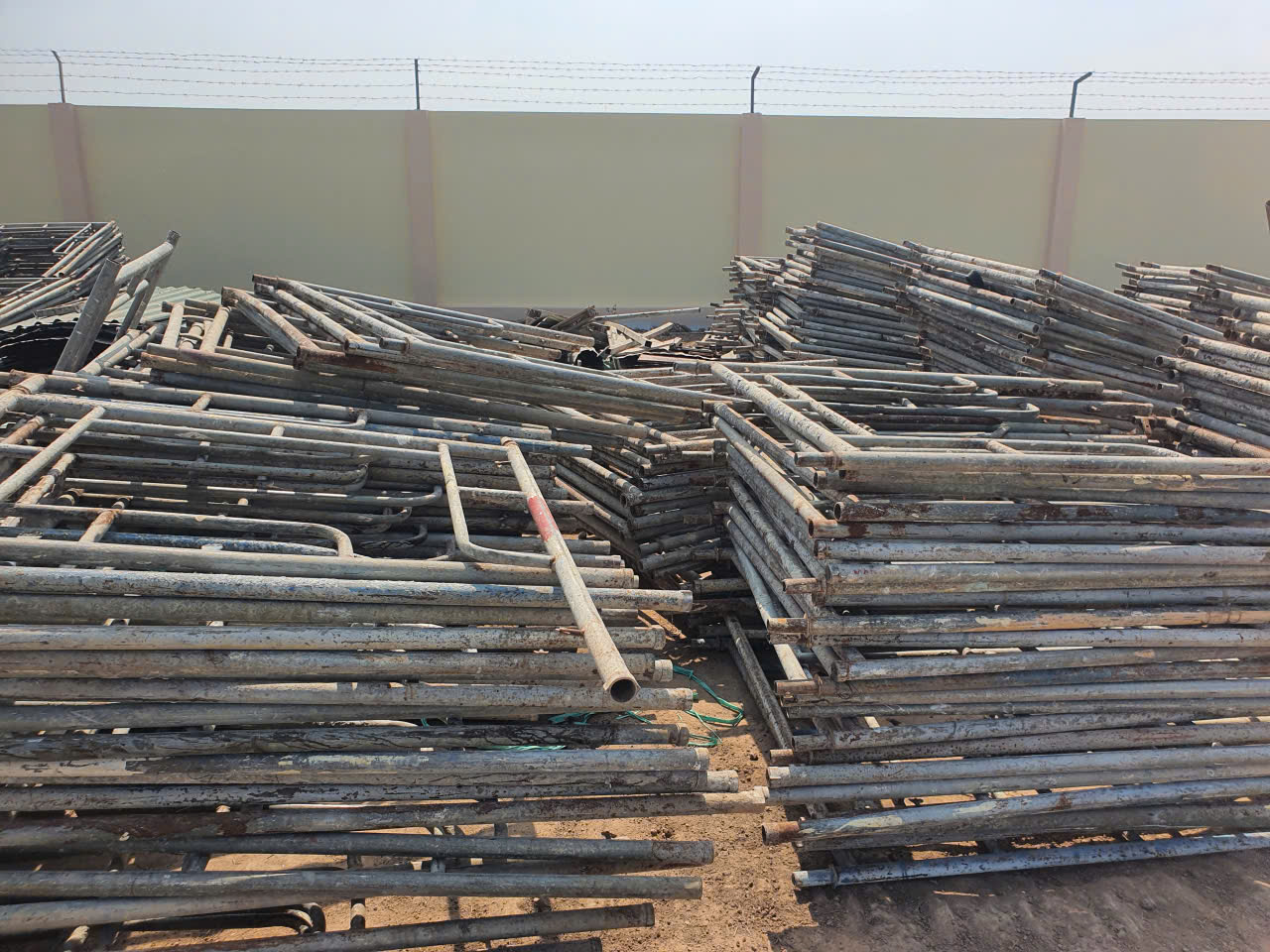 mua giàn giáo xây dựng 