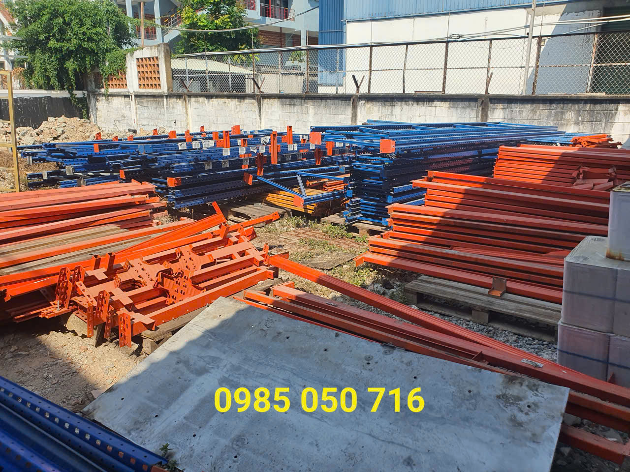 mua sat thep phe lieu hoa phat